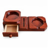 Cenicero premium de madera con portavasos, portapuros y cajón para guardar accesorios, cenicero barnizado. 100% madera de cedro.